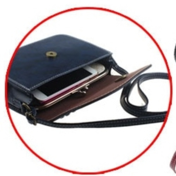 NEW Studded Black Messenger Bag - Picture 6 of 6